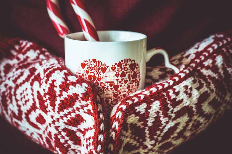 les mugs personnalisés sont de merveilleux cadeaux de Noël