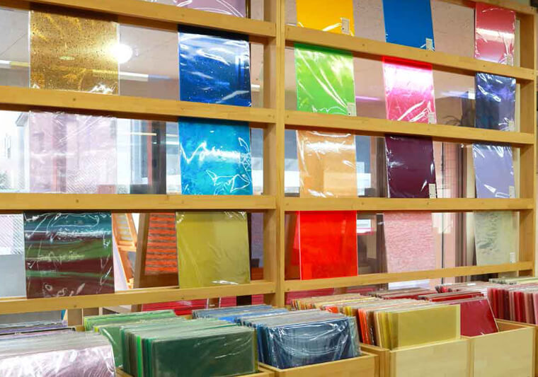 The showroom displays some 700 types of acrylic sheets which can be personalised using Roland UV print technology