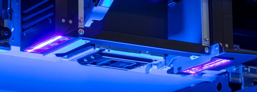 Druckkopf für UV-Direktdrucker mit UV-Leuchten