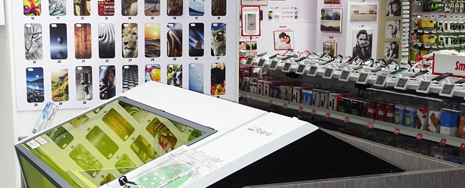 Over 80 stores have their own VersaUV LEF printer