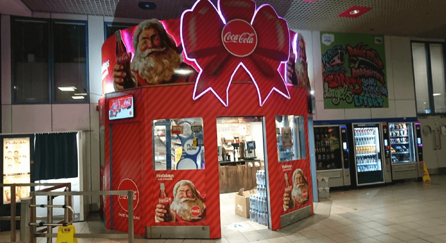 vinehall displays christmas kiosk