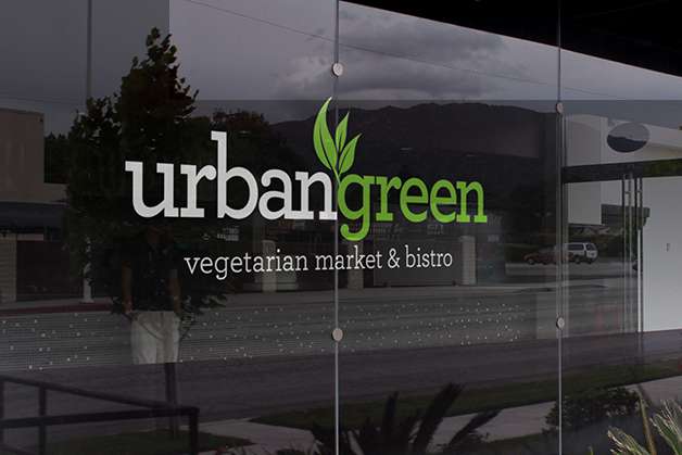 наклейка для оформления витрины urbangreen