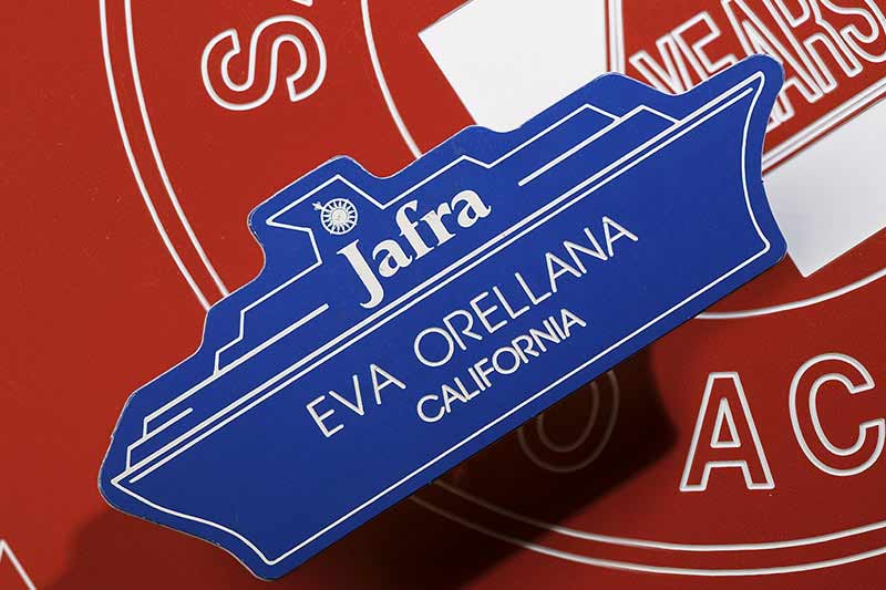 DGSHAPE DE-3 Desktop Engraver | Roland DG