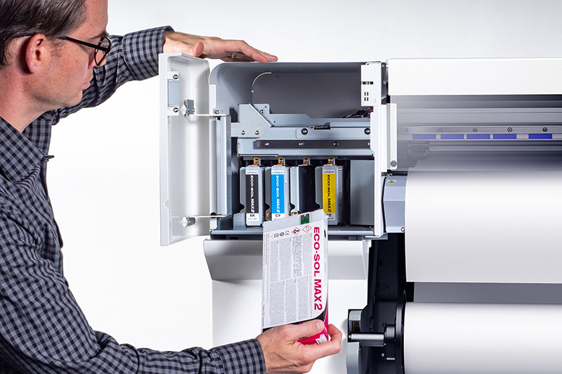 VersaSTUDIO BN2 Series Desktop Inkjet Printer Cutter | Roland DG